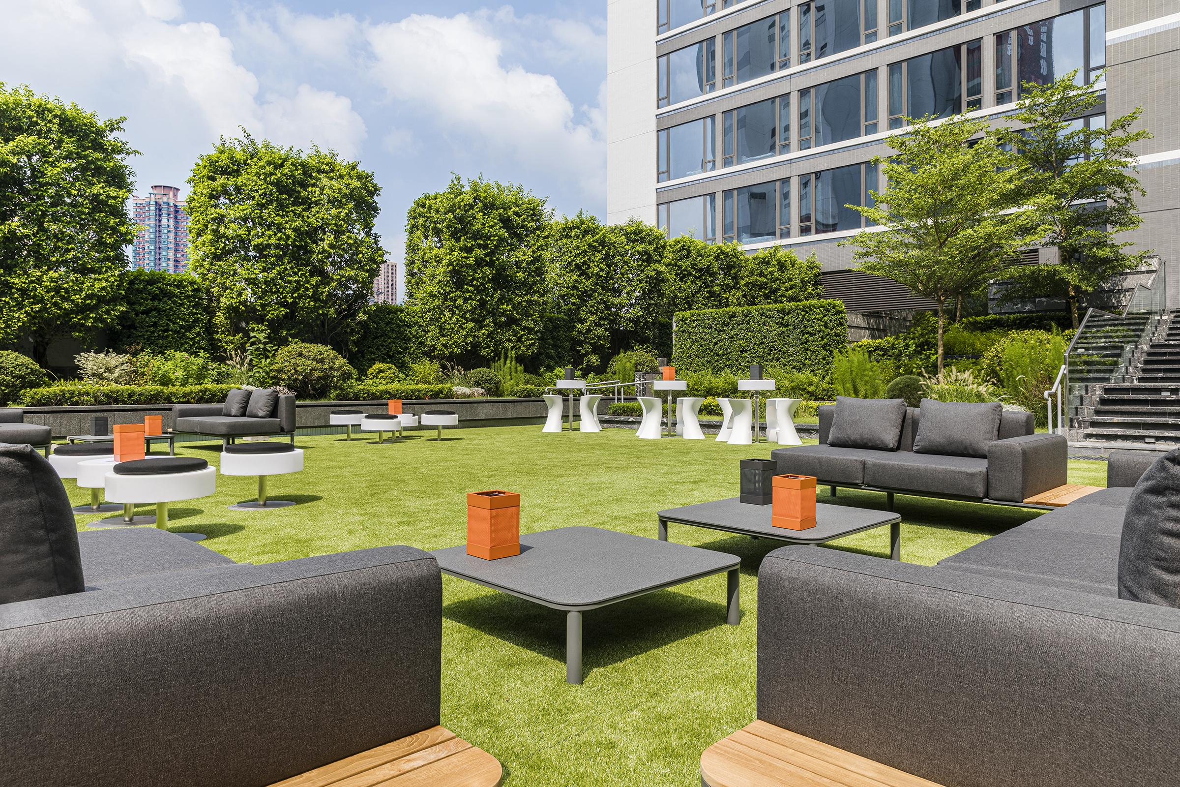 Alva Hotel By Royal Hongkong Exteriör bild The rooftop garden